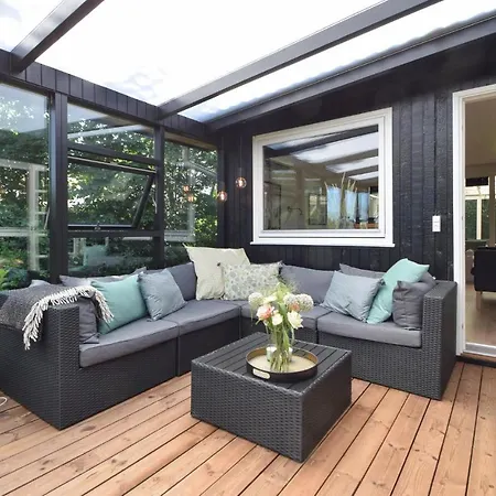 Hébergement de vacances Beautiful Home In Juelsminde With Wifi *
