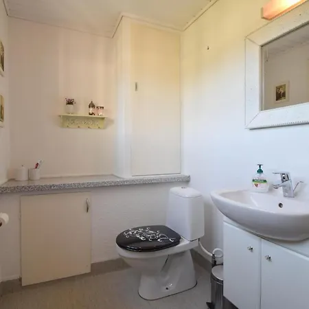 With Fireplace 1 Nyaraló *