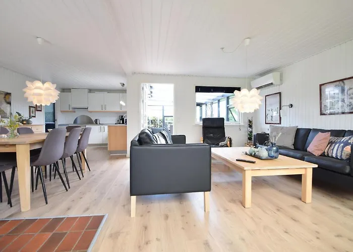 With Fireplace 1 * Juelsminde (Hedensted)