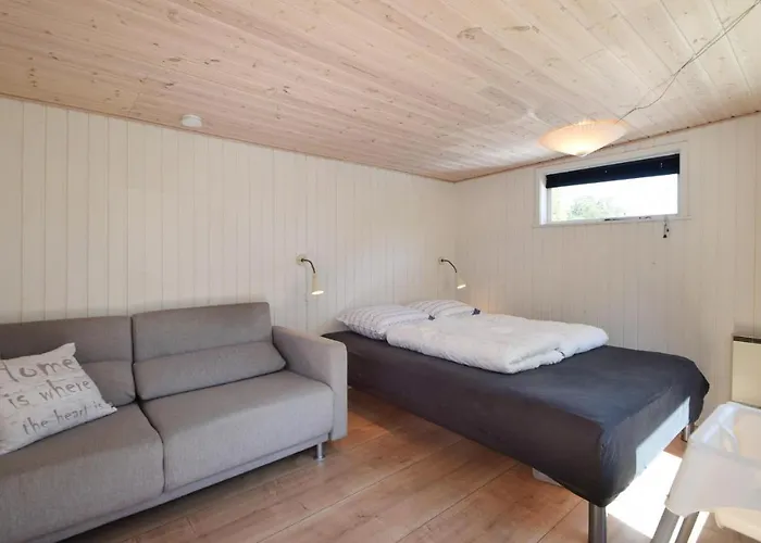 Ferienhaus With Fireplace 1